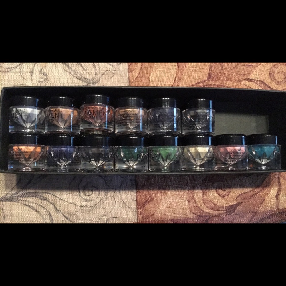 Younique Moodstruck Pigments